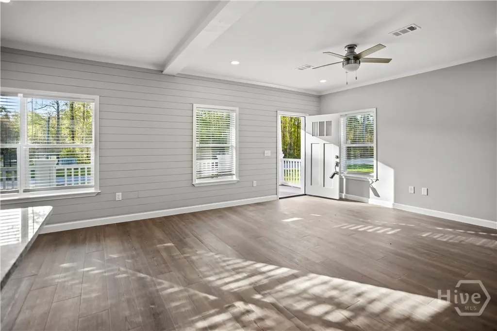 16 SW Pear Street Ludowici GA 31316