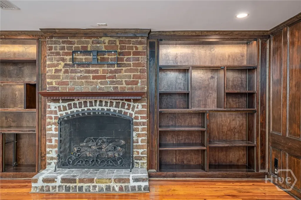 108 W Gordon Street Savannah GA 31401