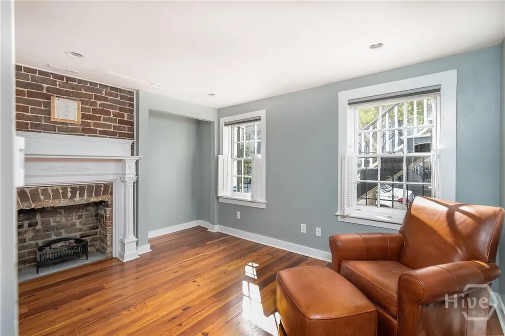 108 W Gordon Street Savannah GA 31401
