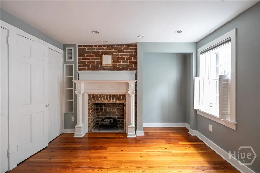 108 W Gordon Street Savannah GA 31401