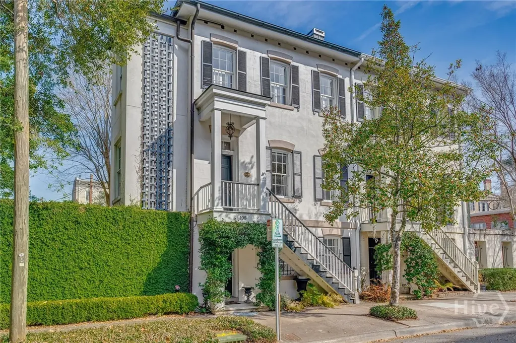 108 W Gordon Street Savannah GA 31401