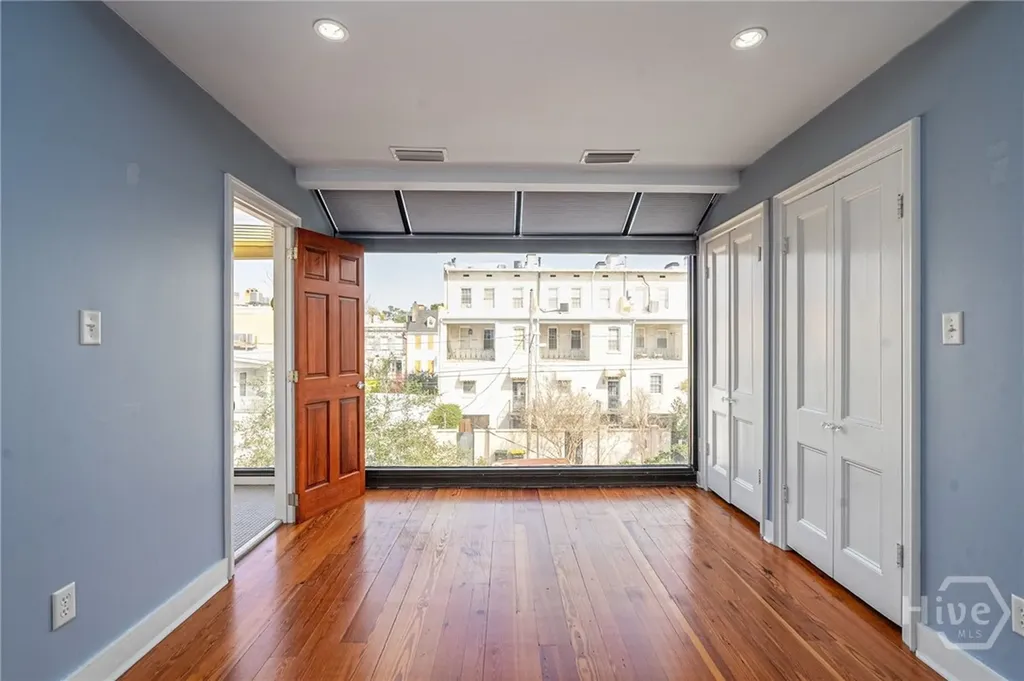 108 W Gordon Street Savannah GA 31401
