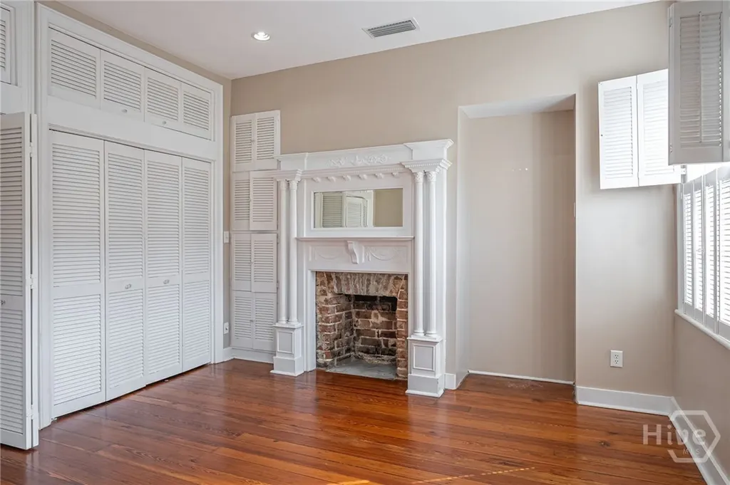 108 W Gordon Street Savannah GA 31401
