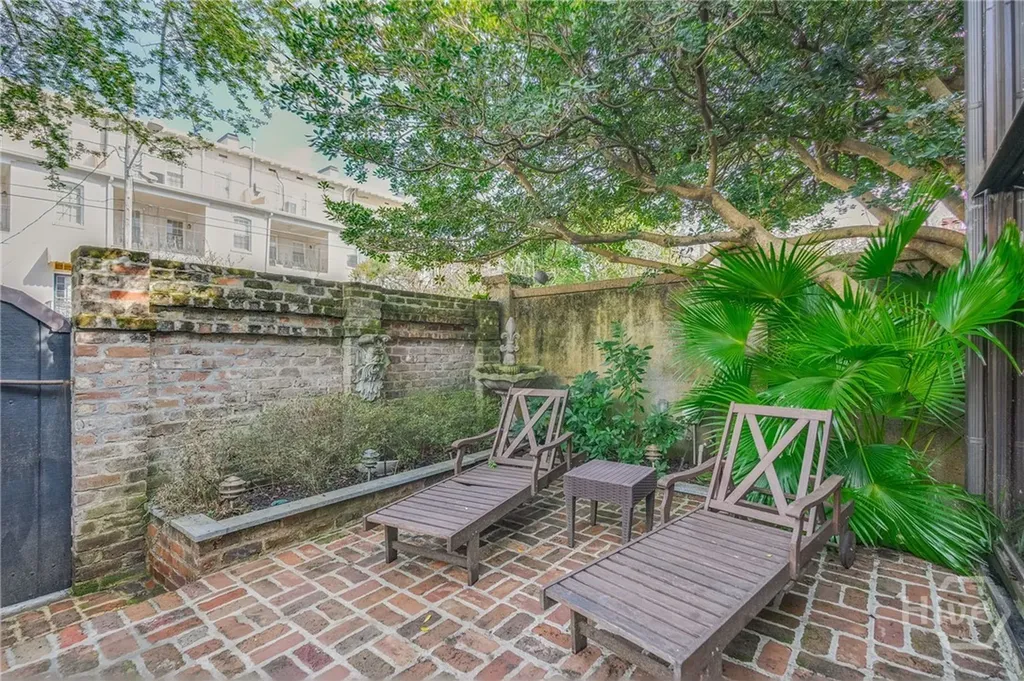 108 W Gordon Street Savannah GA 31401