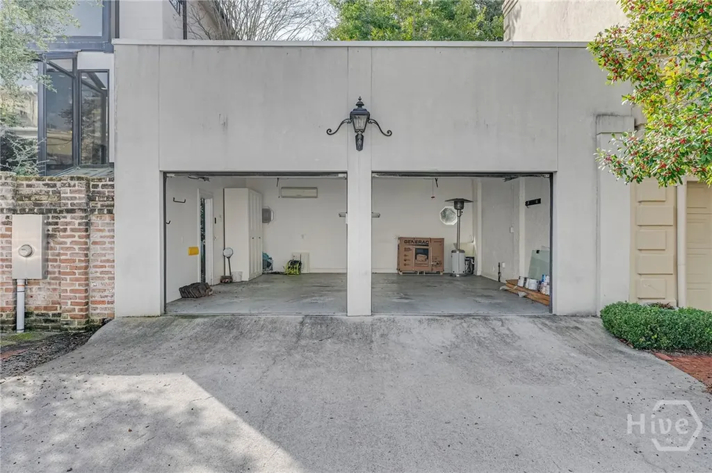 108 W Gordon Street Savannah GA 31401