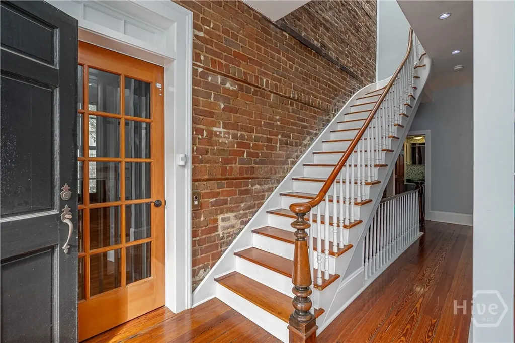 108 W Gordon Street Savannah GA 31401