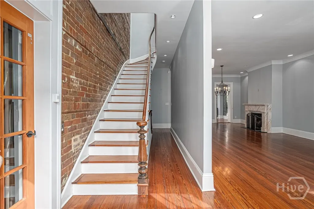 108 W Gordon Street Savannah GA 31401
