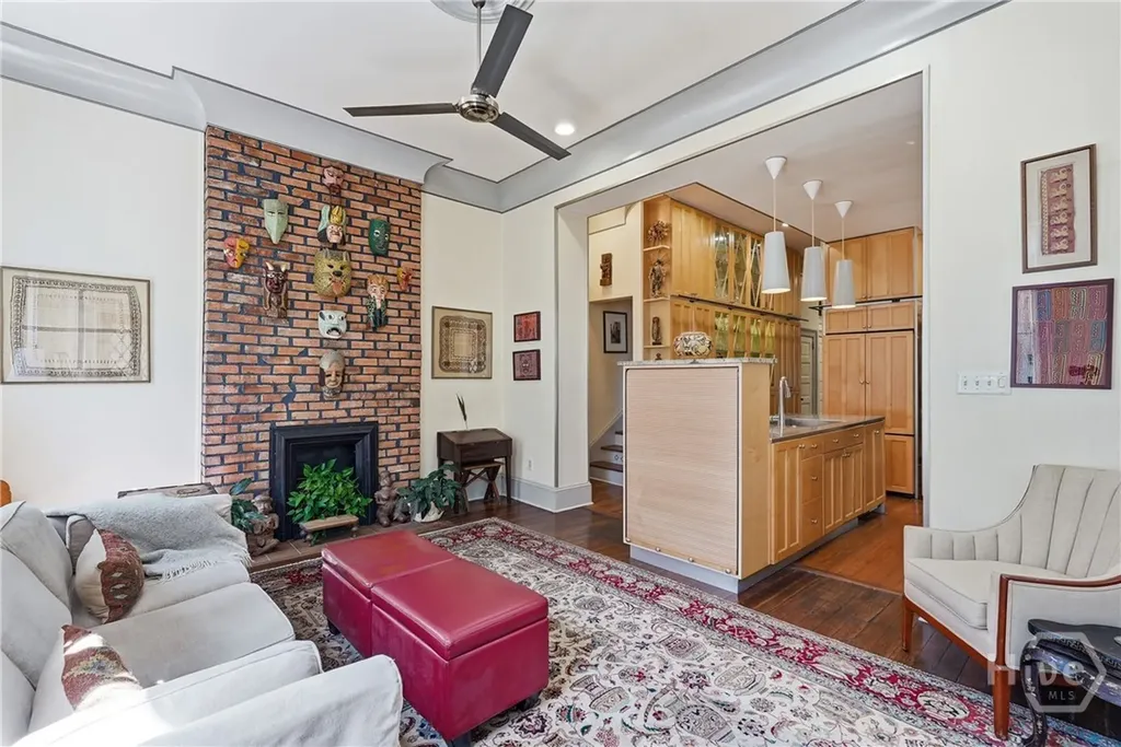 407 E Hall Street Savannah GA 31401