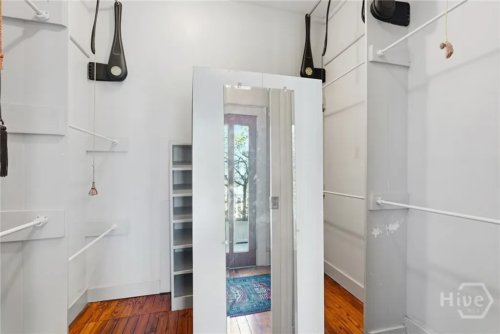 407 E Hall Street Savannah GA 31401