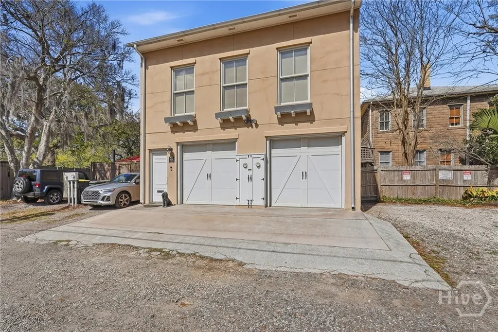 407 E Hall Street Savannah GA 31401