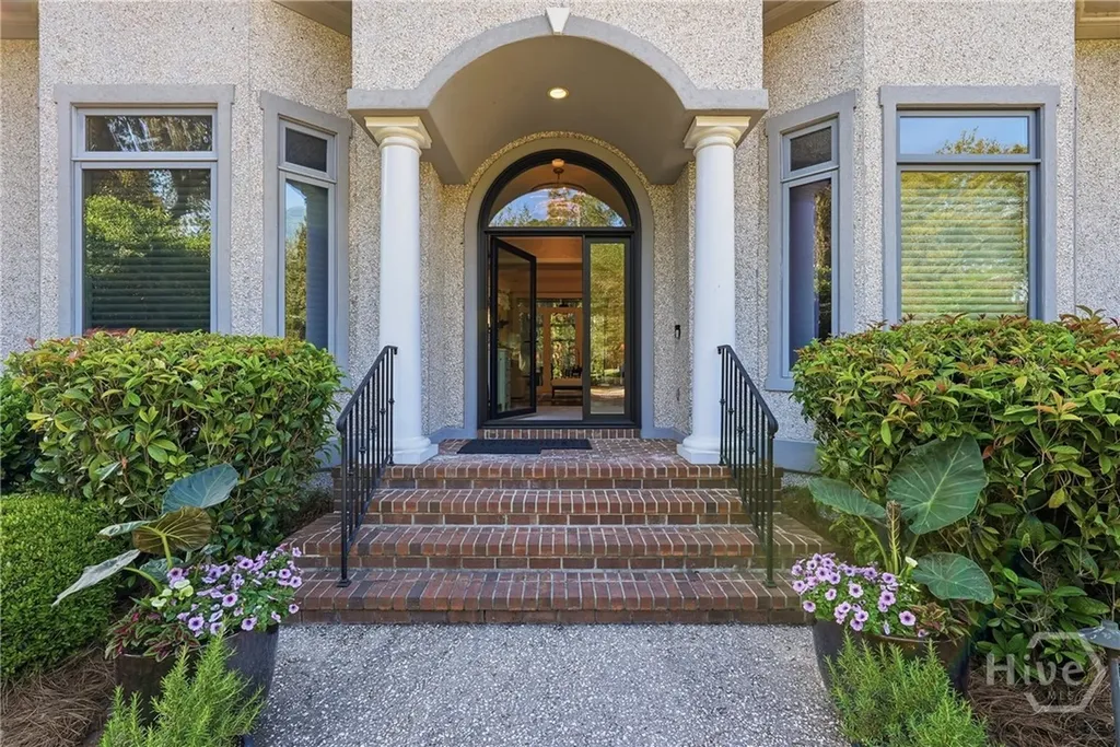 5 Springpine Lane Savannah GA 31411