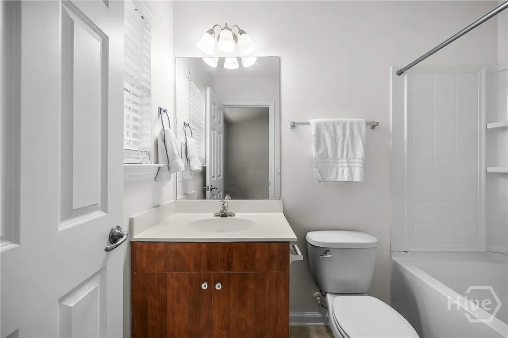 70 Winter Lake Circle Savannah GA 31407