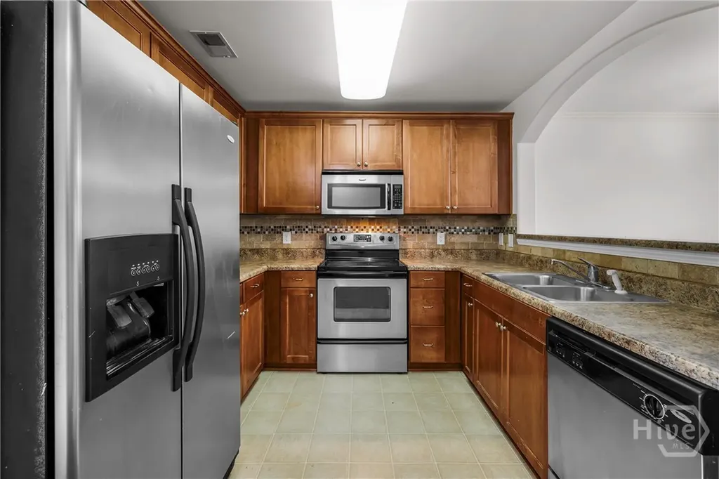 70 Winter Lake Circle Savannah GA 31407