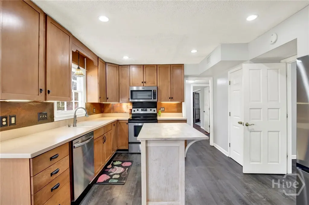 1620 Stillwood Drive Savannah GA 31419