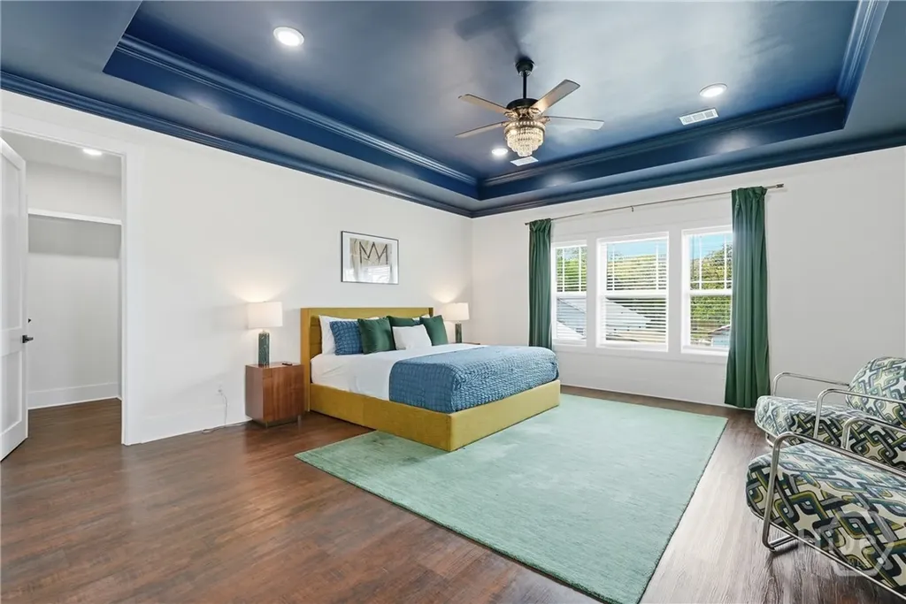 2001 E 38th Street Savannah GA 31404