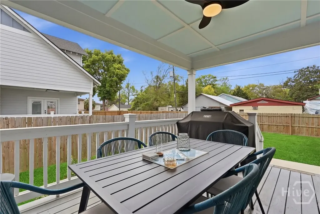 2001 E 38th Street Savannah GA 31404