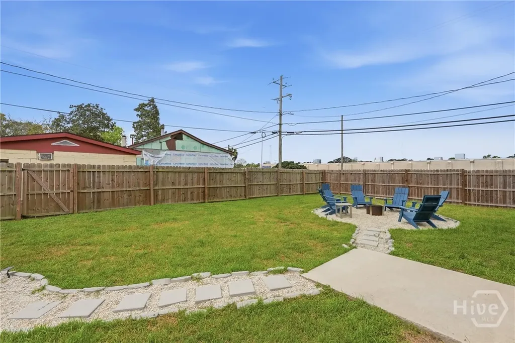 2001 E 38th Street Savannah GA 31404