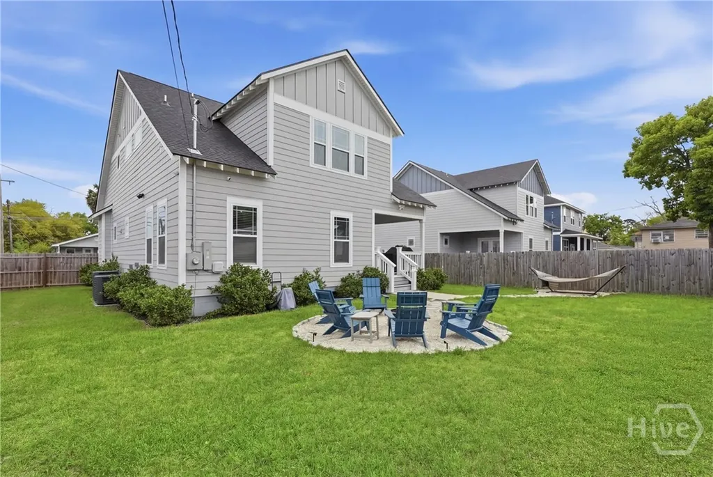 2001 E 38th Street Savannah GA 31404