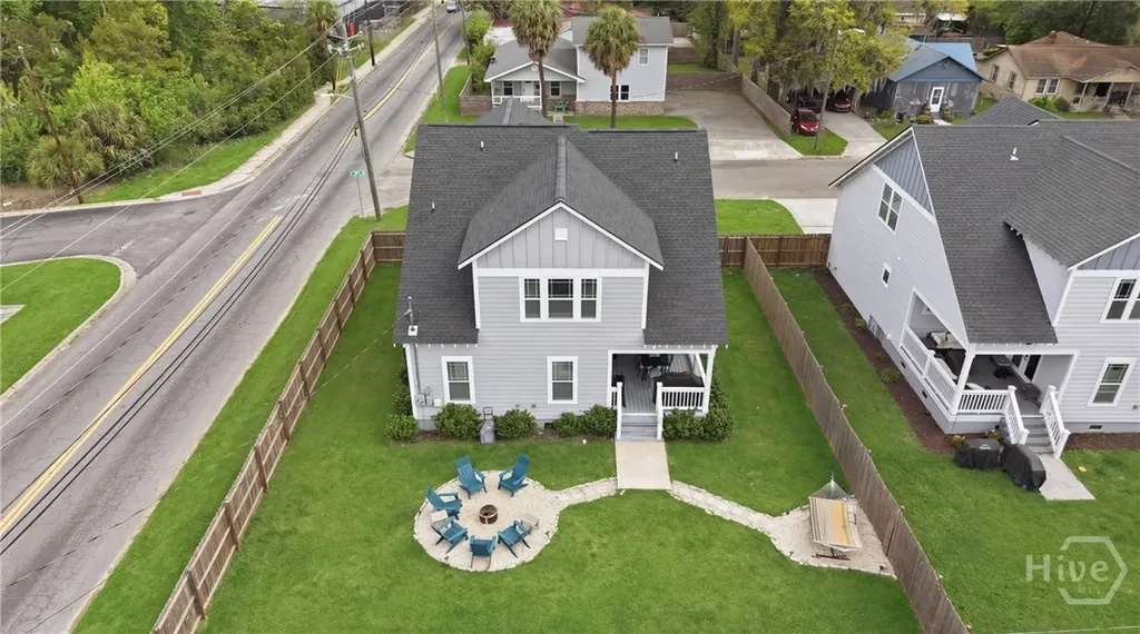 2001 E 38th Street Savannah GA 31404