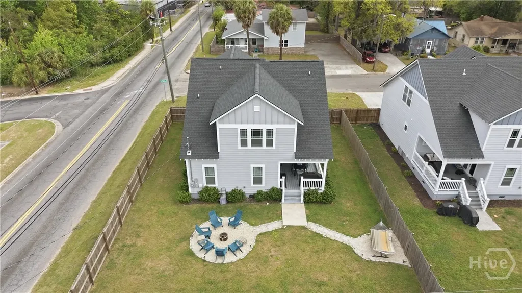 2001 E 38th Street Savannah GA 31404