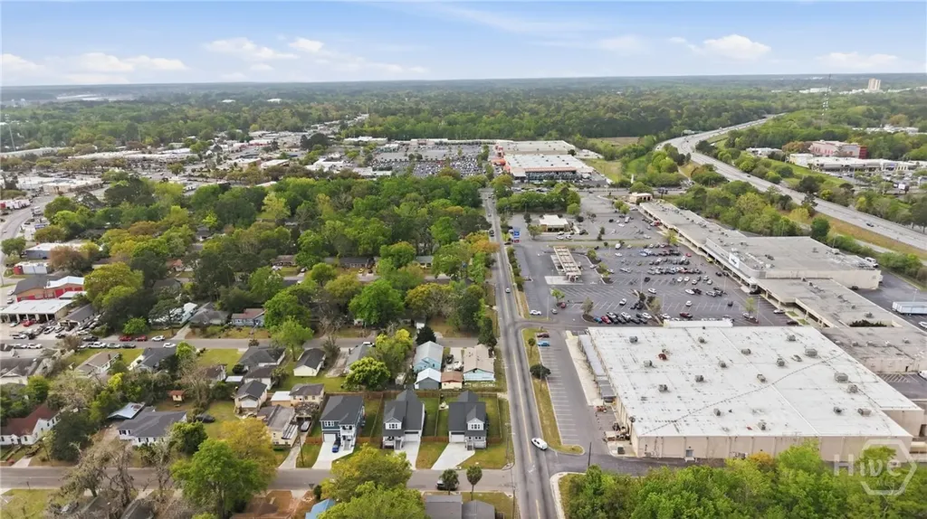 2001 E 38th Street Savannah GA 31404
