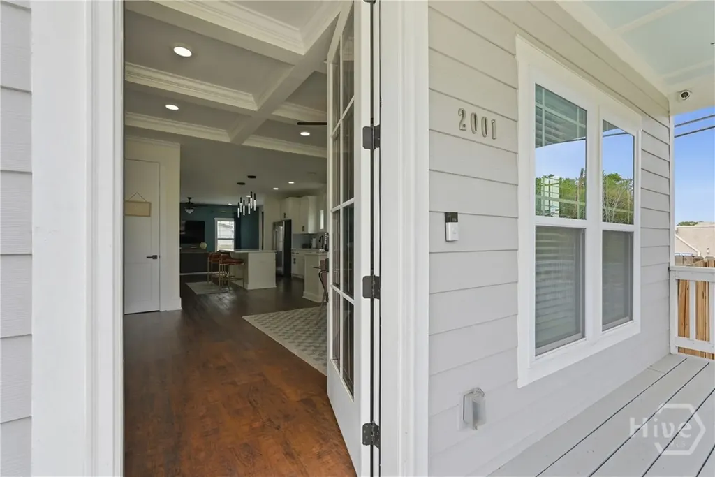 2001 E 38th Street Savannah GA 31404