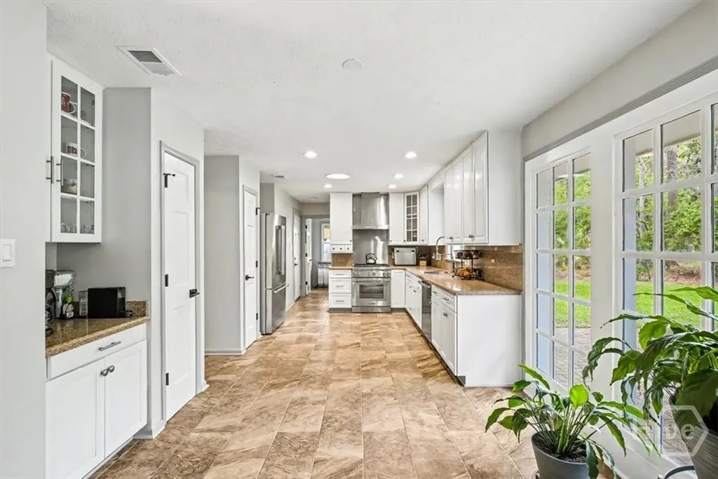 113 Mercer Road Savannah GA 31411