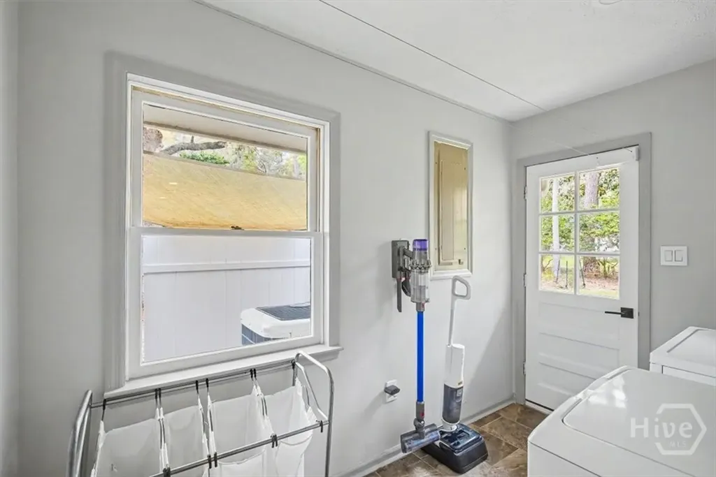 113 Mercer Road Savannah GA 31411