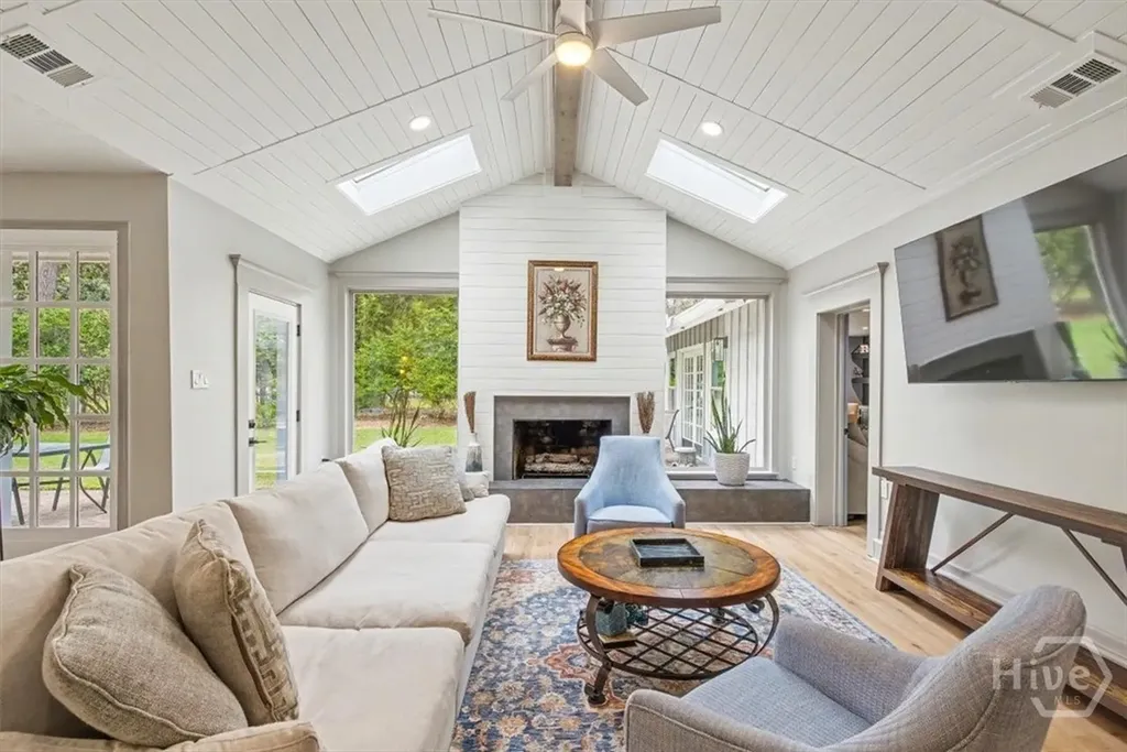113 Mercer Road Savannah GA 31411