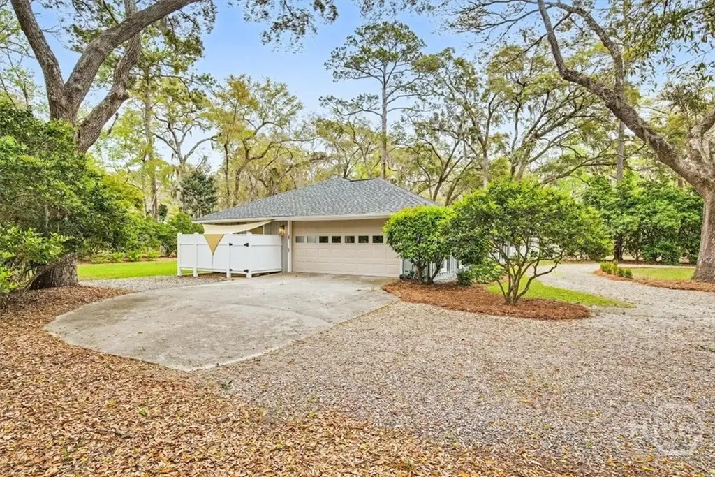 113 Mercer Road Savannah GA 31411