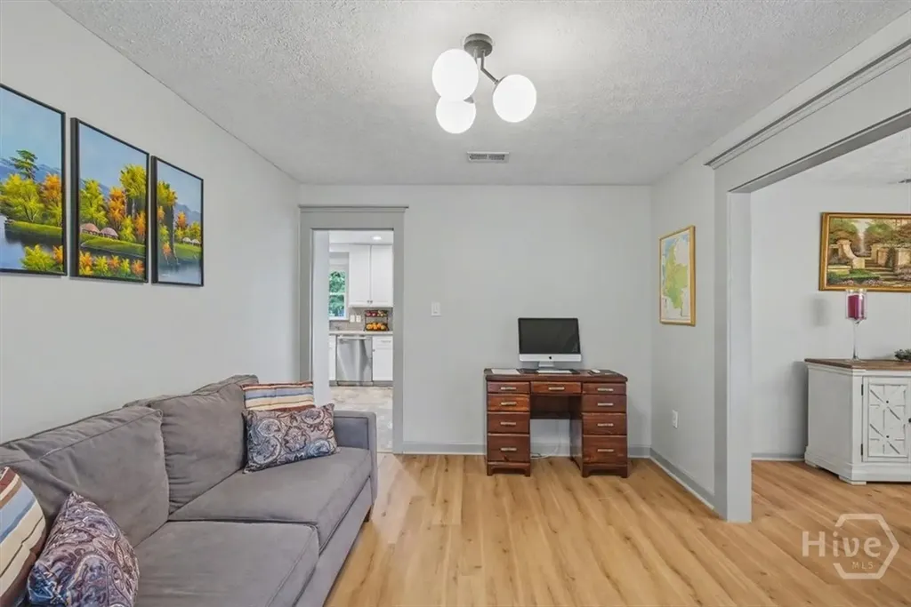 113 Mercer Road Savannah GA 31411