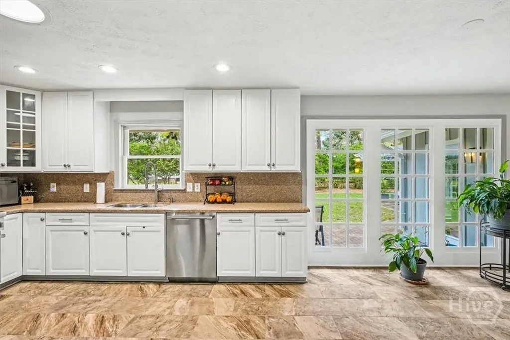 113 Mercer Road Savannah GA 31411