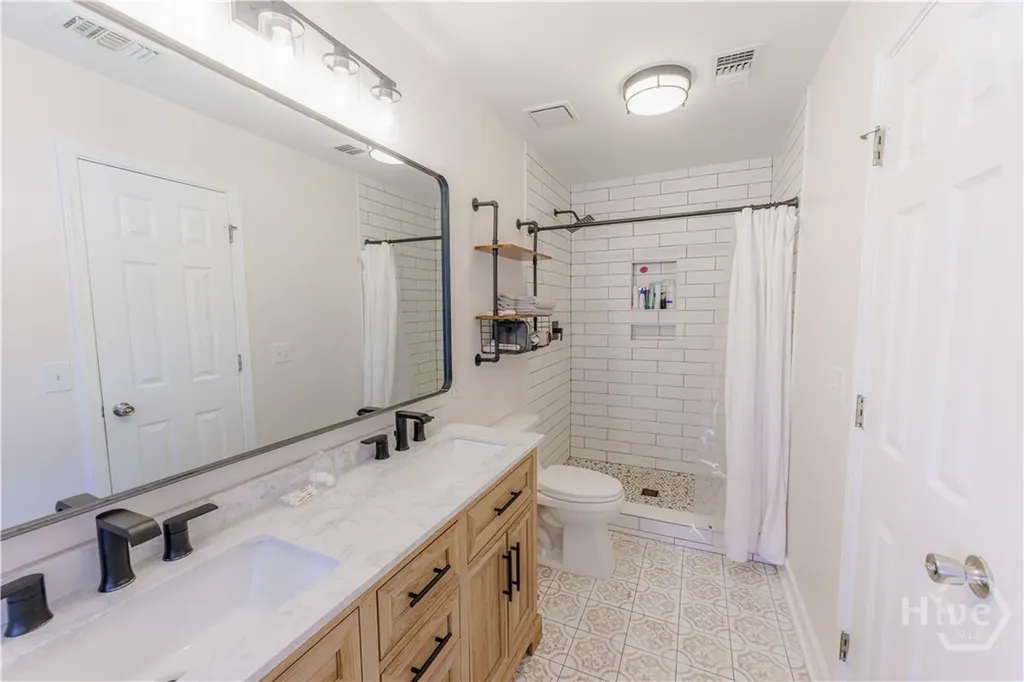 6 Highpoint Court Savannah GA 31410