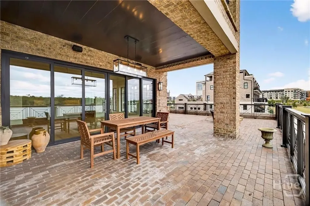 440 Geo Meyer Avenue Savannah GA 31401