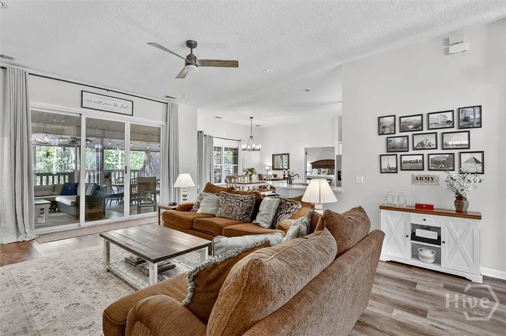 401 Laurenburg Drive Richmond Hill GA 31324