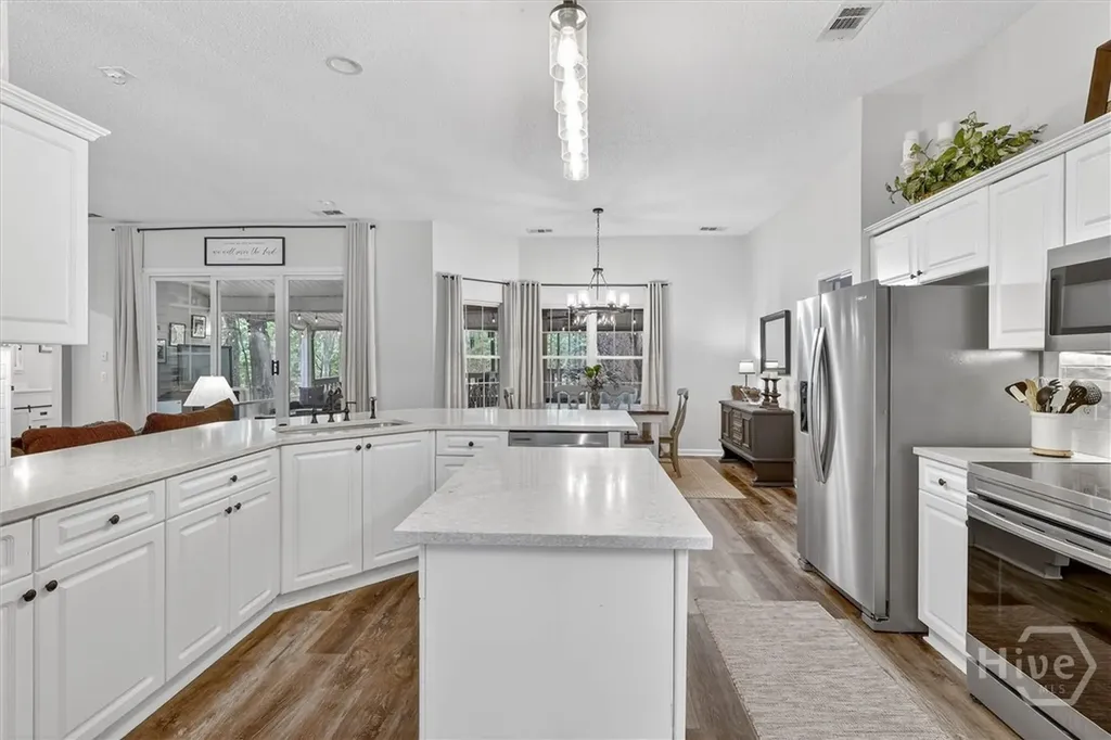 401 Laurenburg Drive Richmond Hill GA 31324