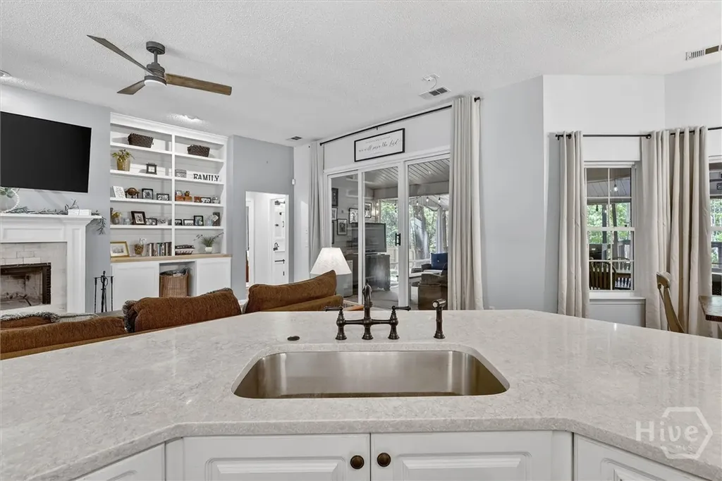 401 Laurenburg Drive Richmond Hill GA 31324