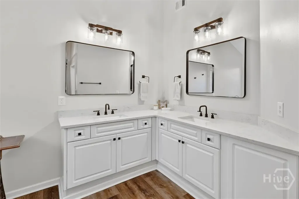 401 Laurenburg Drive Richmond Hill GA 31324