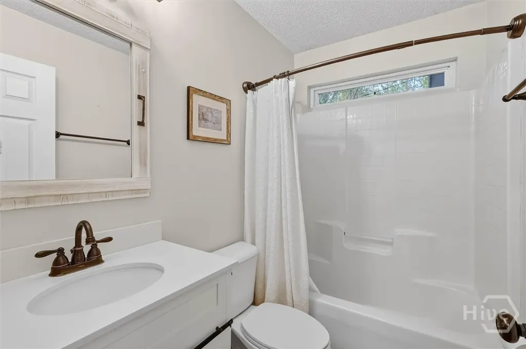 401 Laurenburg Drive Richmond Hill GA 31324
