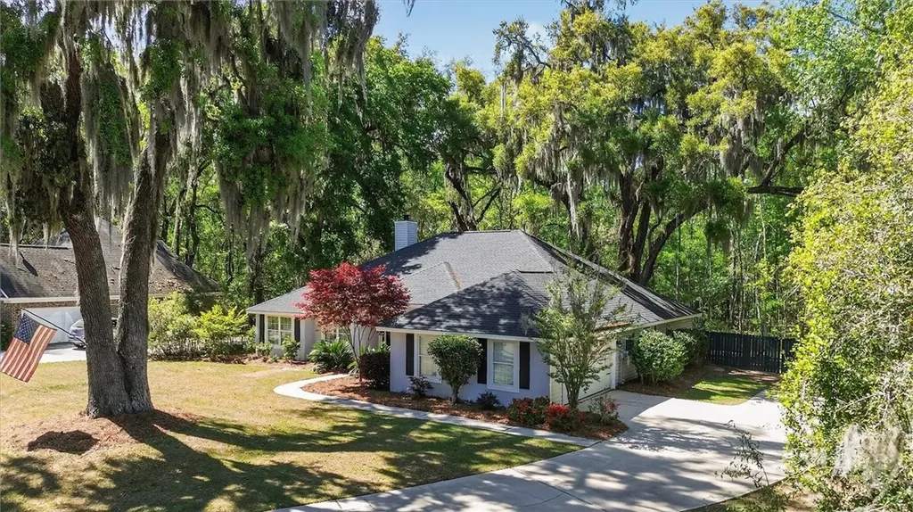 401 Laurenburg Drive Richmond Hill GA 31324