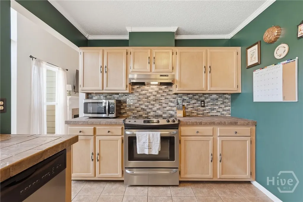 6 Toulon Court Savannah GA 31419