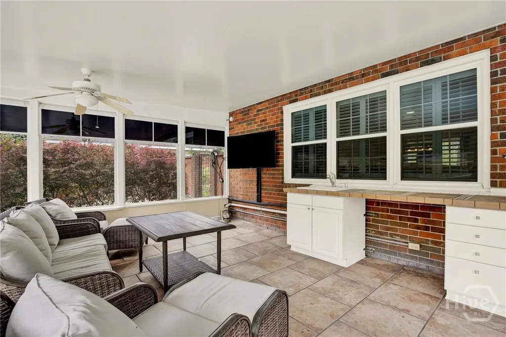 1 Inglesby Court Savannah GA 31406