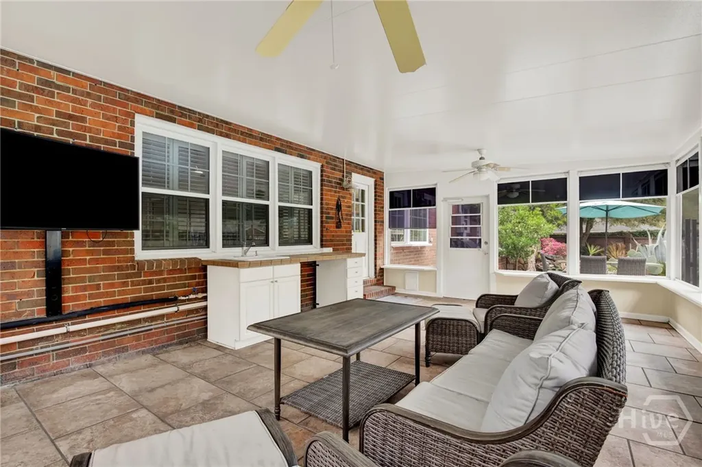 1 Inglesby Court Savannah GA 31406