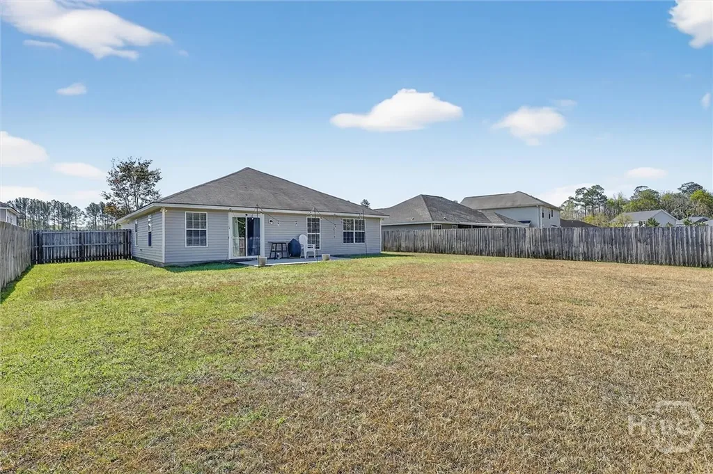 215 Nobel Crest Hinesville GA 31313
