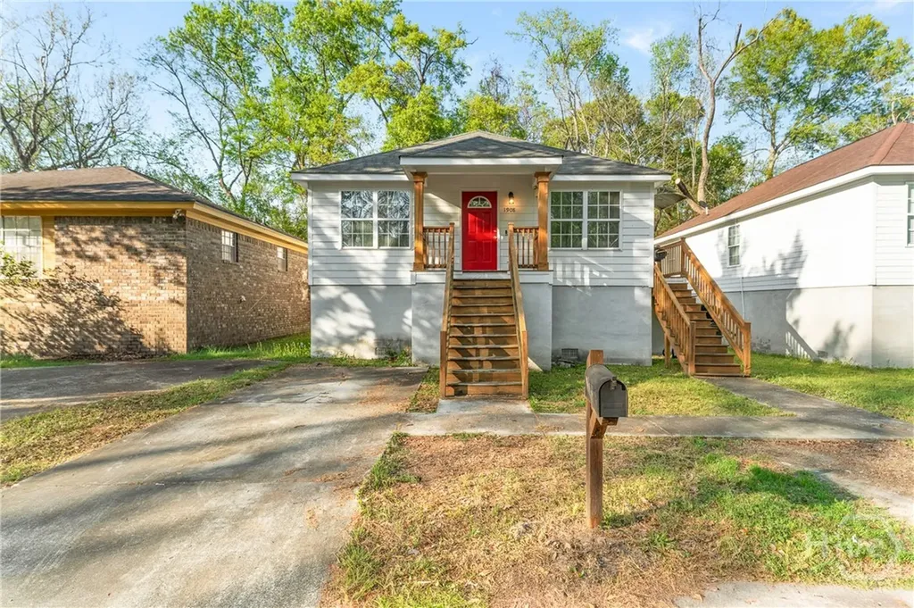 1908 Comet Avenue Savannah GA 31405