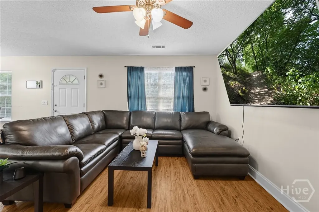1908 Comet Avenue Savannah GA 31405