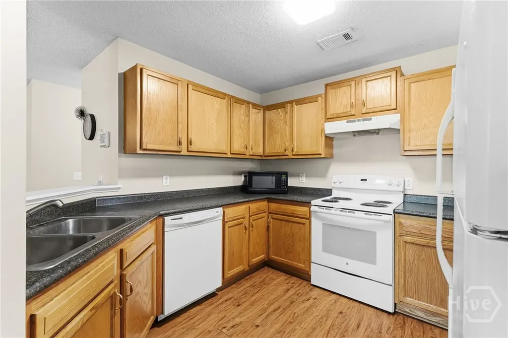 1908 Comet Avenue Savannah GA 31405