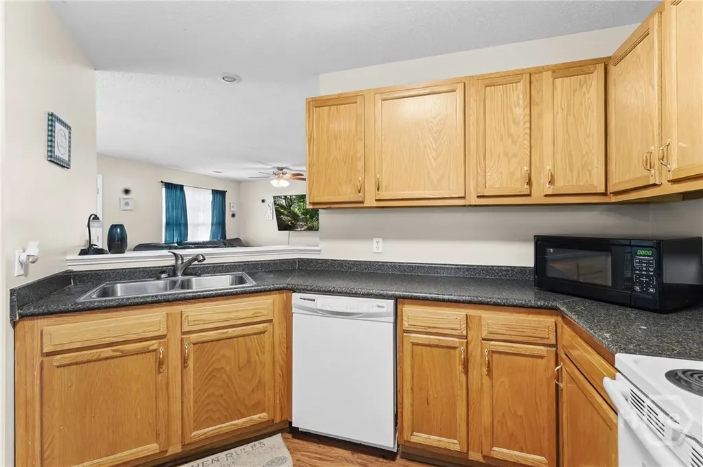 1908 Comet Avenue Savannah GA 31405