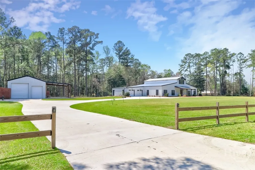 3064 Little Mccall Road Rincon GA 31326