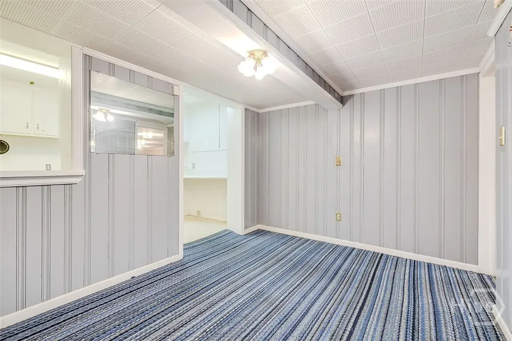 48 E 61st Street Savannah GA 31405